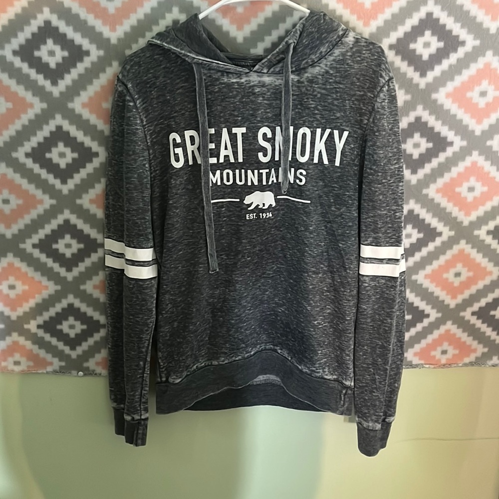 Michaels sportswear, size L, grey and white